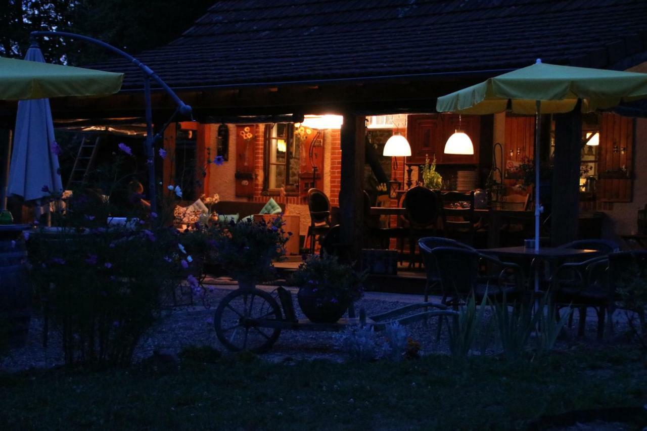 Domaine Chez Jem Hotell Le Breuil  Exteriör bild